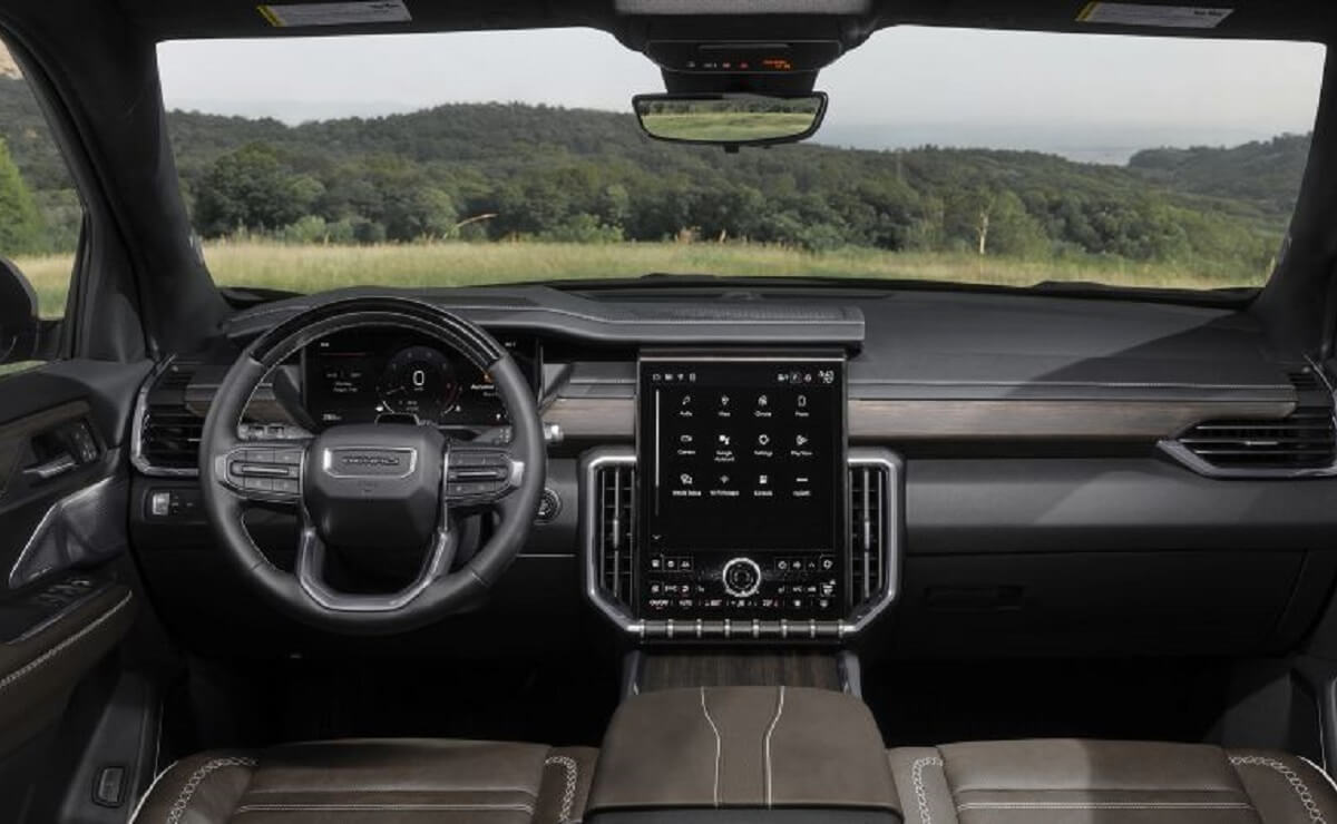 GMC Acadia 2026 interior