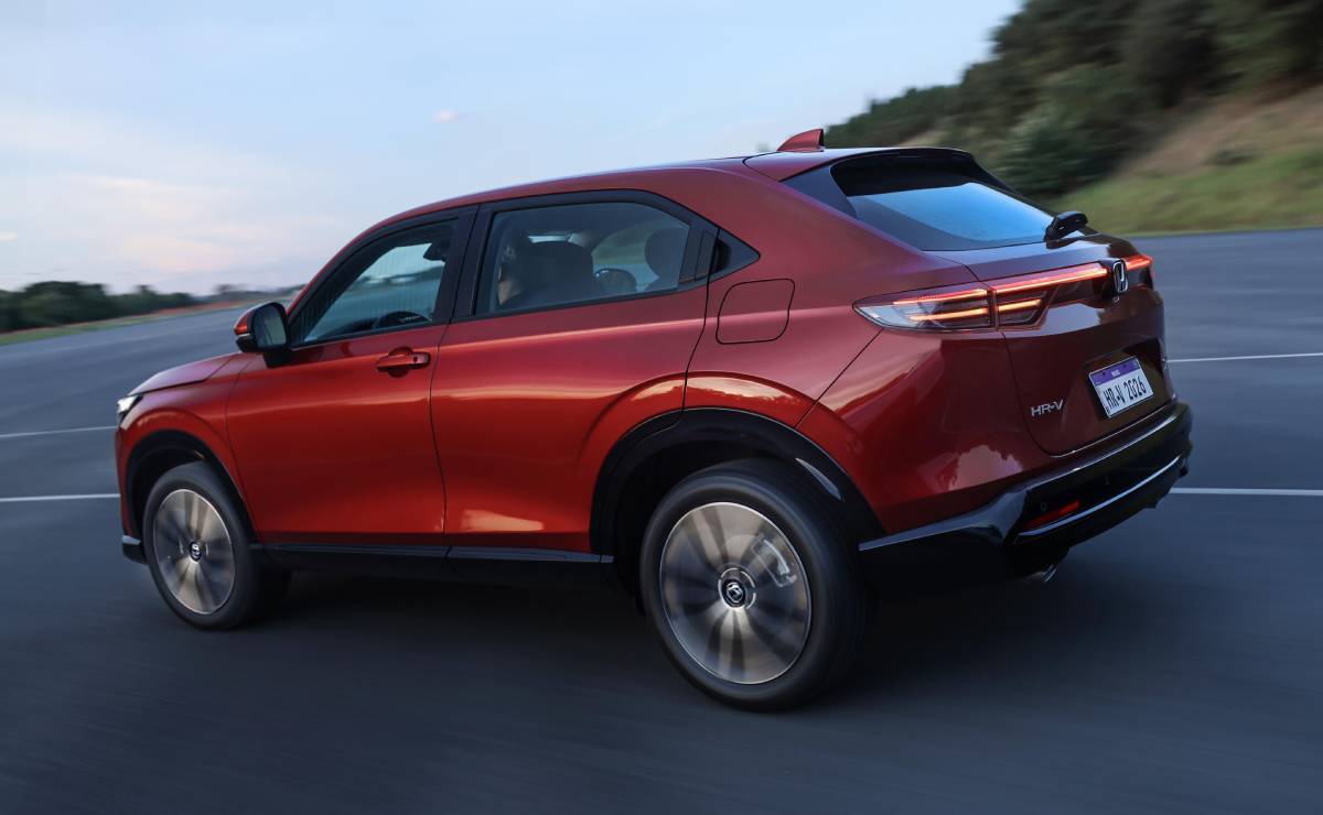 Honda HR V 2026 accion perfil