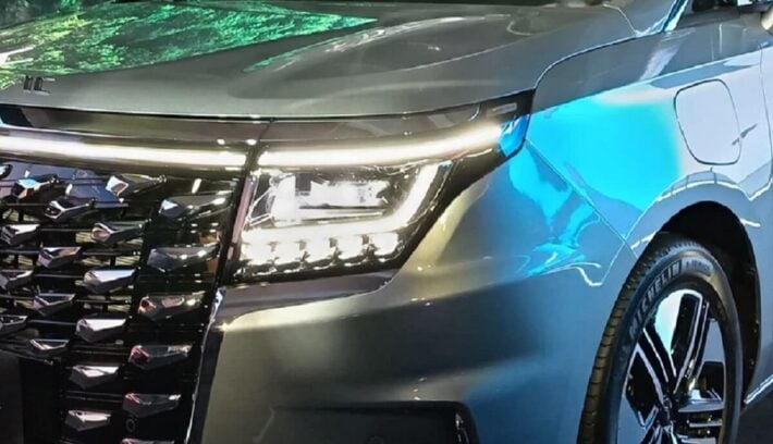Nueva minivan de JAC, la Traveler PHEV 2026