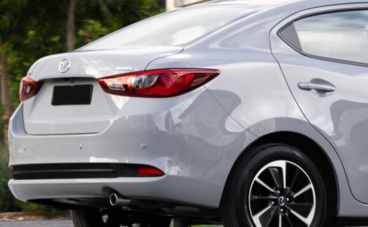 Mazda 2, el sedán del segmento B
