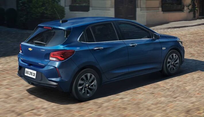 Nuevo Chevrolet Onix accion trasera