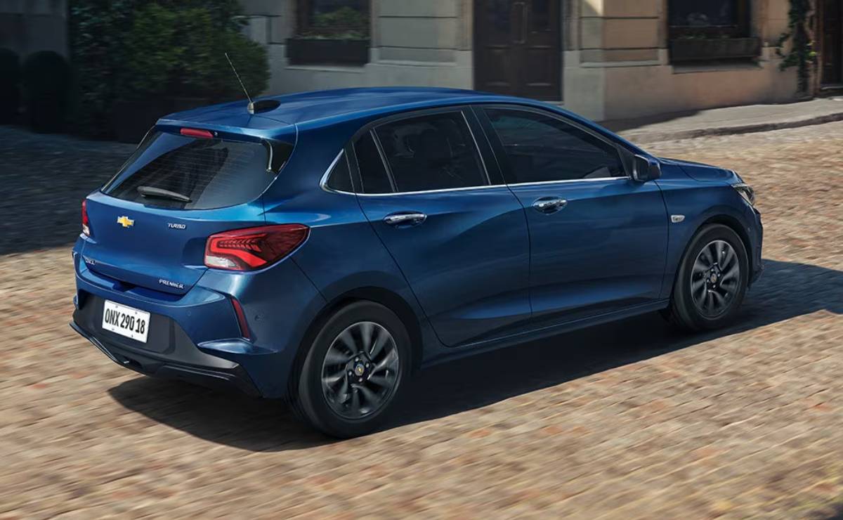 Nuevo Chevrolet Onix accion trasera