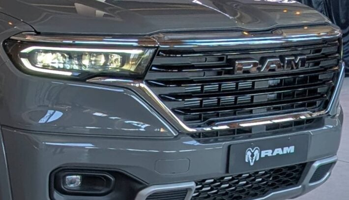 RAM confirmó la llegada de una versión entrada de gama de su pick up más barata: ¿qué características tendrá? 1 RAM Rampage Bighorn teaser 1