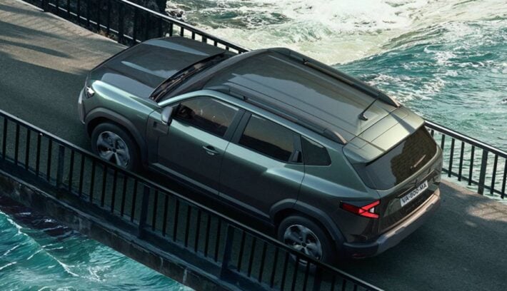 Renault avanza con la versión más tecnológica de uno de los SUV más vendidos: ¿cuándo llega? 1 Renautl Duster hibrida