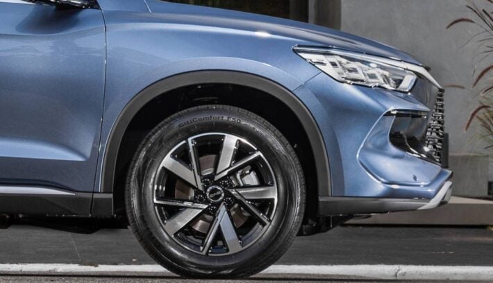 SUV BYD Song Pro llanta