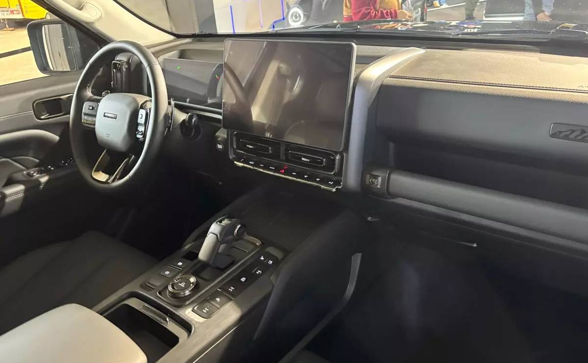 SUV GWM Haval H9 interior