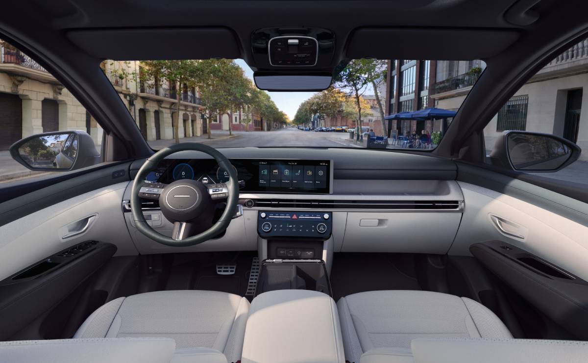SUV Hyundai Tucson hibrida interior