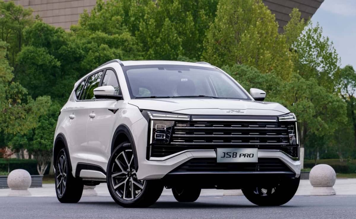 SUV JAC JS8 Pro trompa