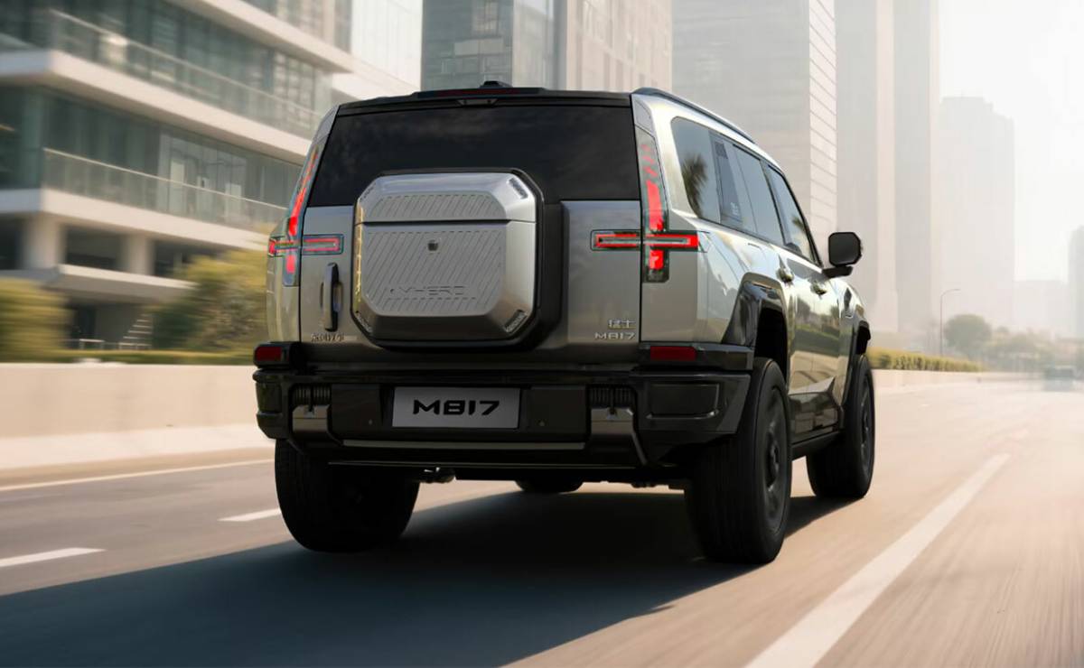 SUV M Hero M817 accion trasera