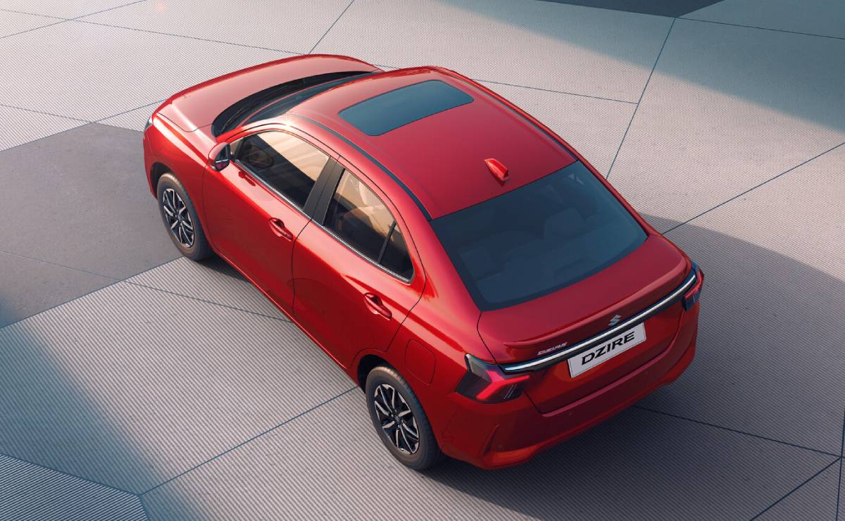 Sedan Suzuki Dzire trasera