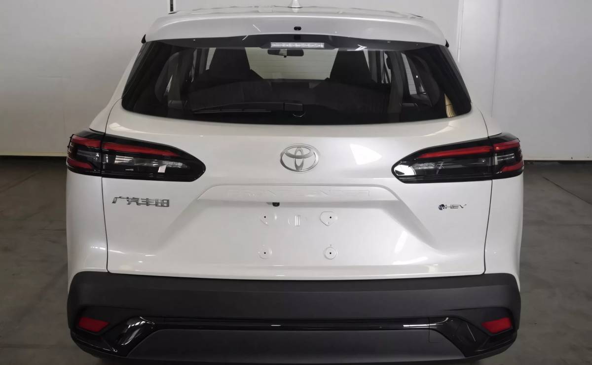 Toyota Corolla Cross Frontlander trasera