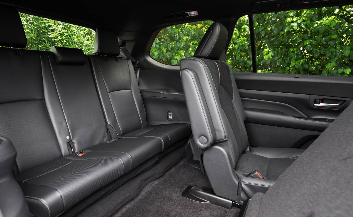 Toyota Grand Highlander asientos