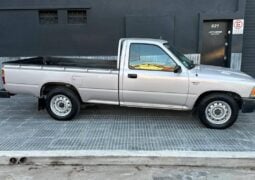 Toyota Hilux 2000 perfil 1
