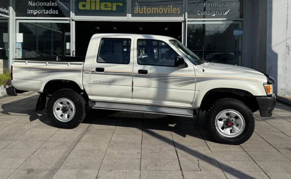 Toyota Hilux 2001 perfil
