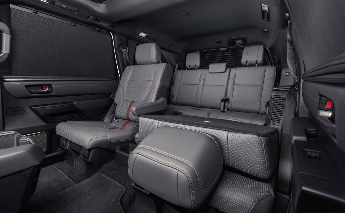 Toyota Sequoia 2026 asientos