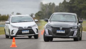 Toyota Yaris vs Peugeot 208