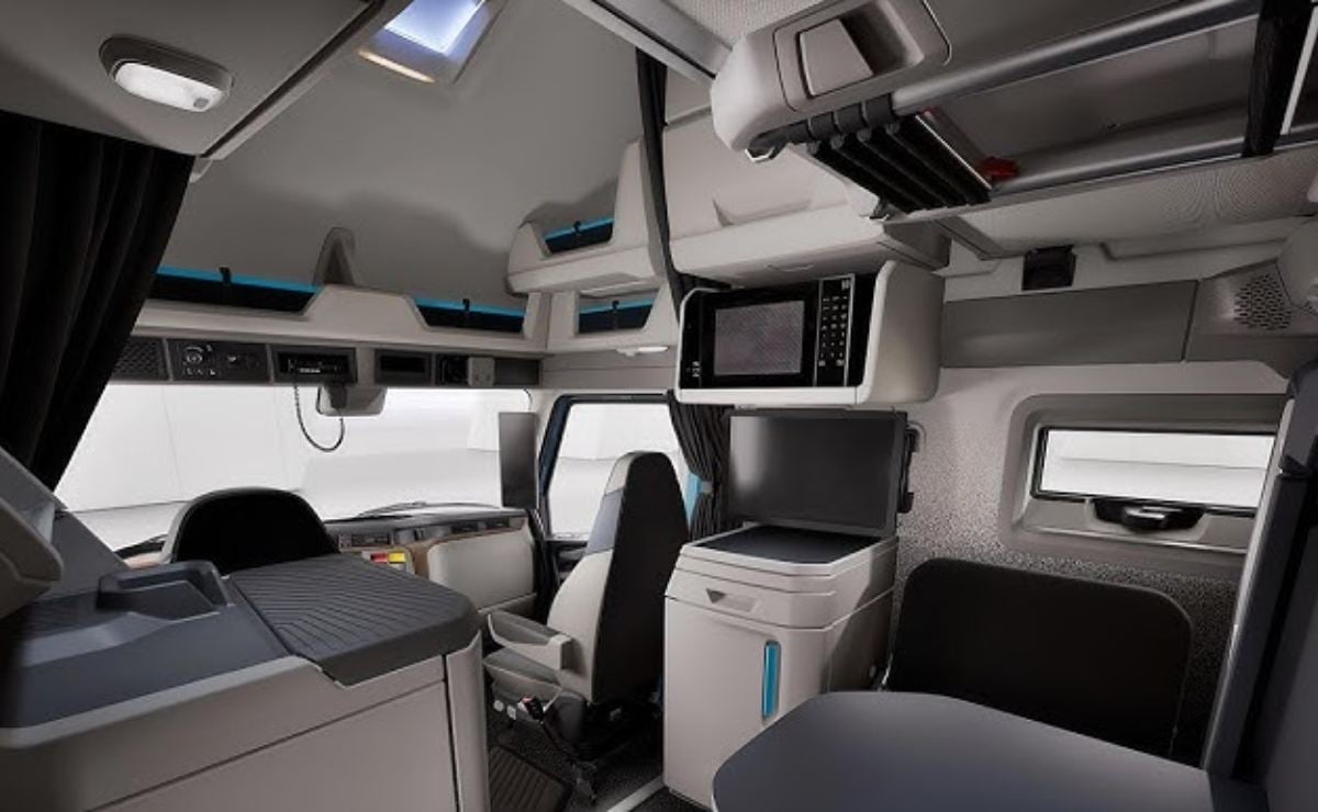 interior volvo vnl