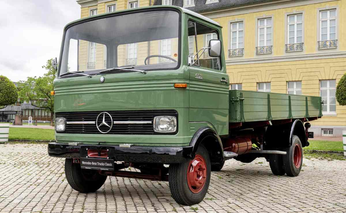 Mercedes-Benz