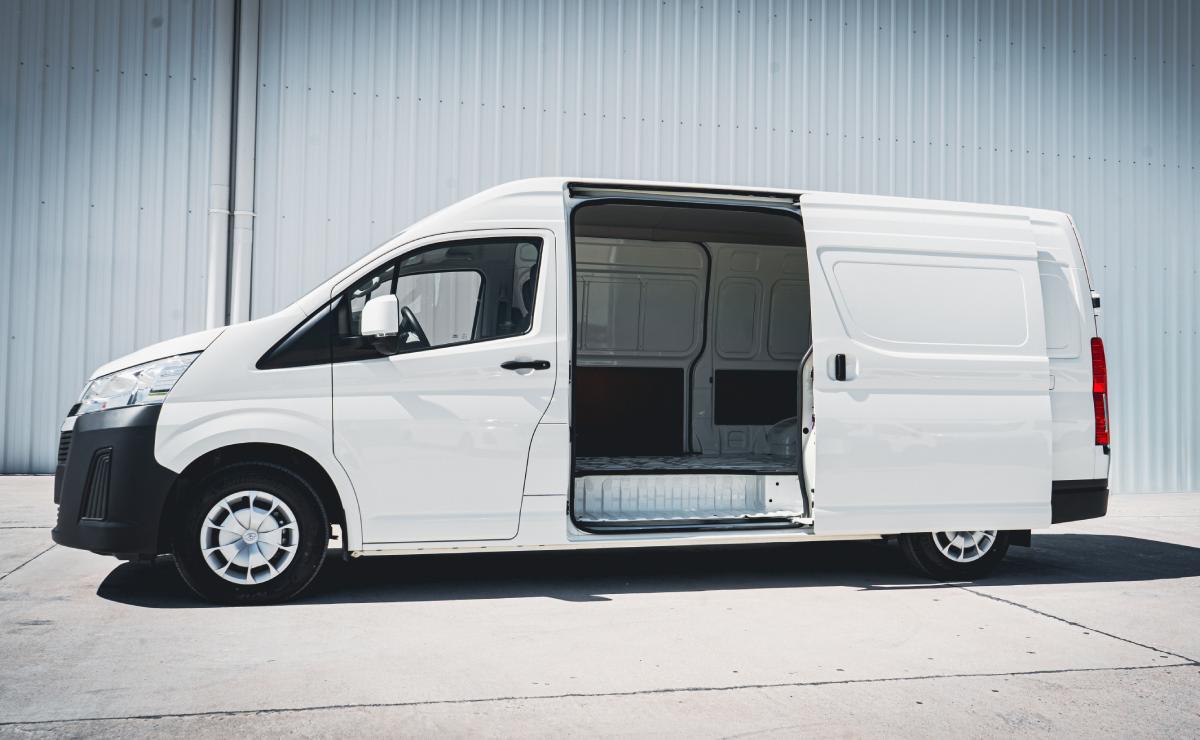 Toyota HIACE Plan 70/30
