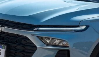Edición especial 100 Años de Chevrolet Onix y Tracker