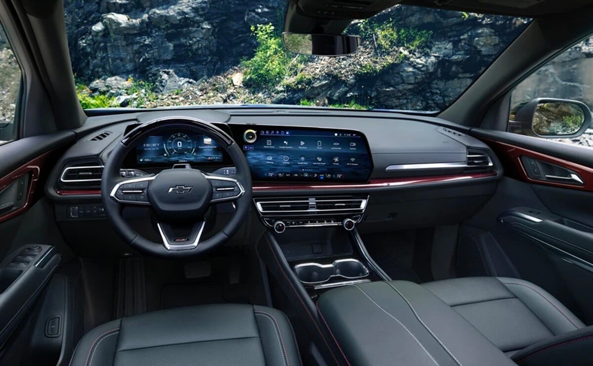 Chevrolet Traverse Z71 interior