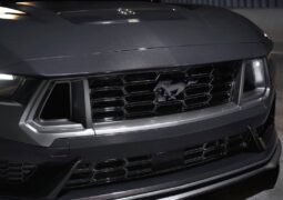 Ford Mustang Dark Horse teaser