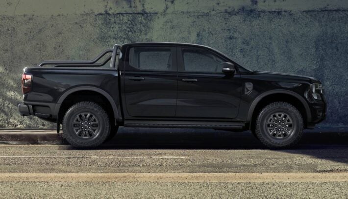 Ford y una nueva versión de su pick up con detalles únicos y precio más accesible 1 Ford Ranger Black Edition perfil 1