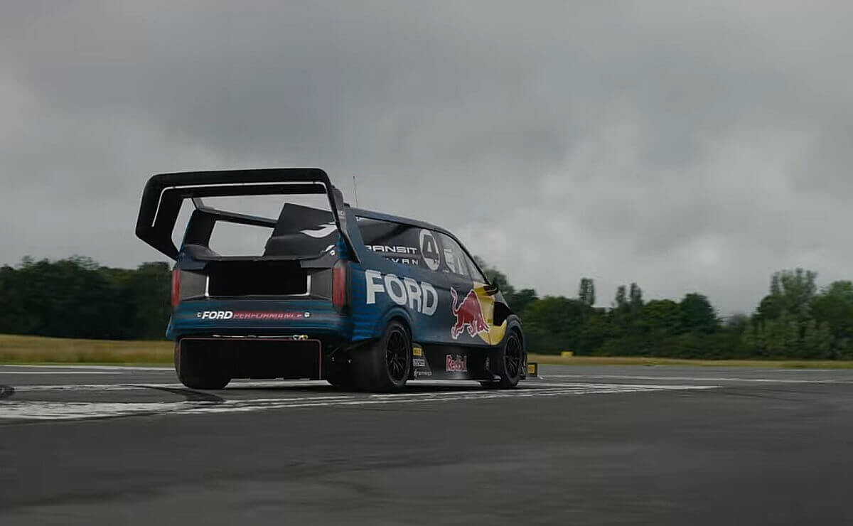 Ford SuperVan 4.2 electrica record
