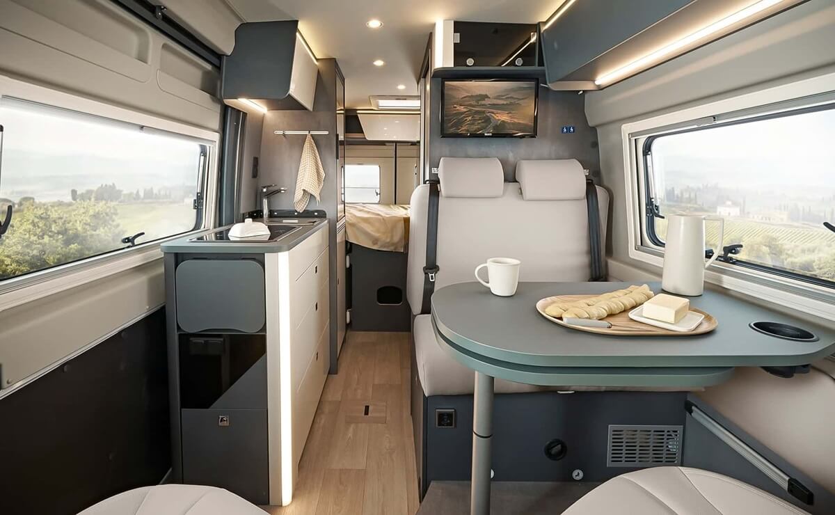 Laika Kosmo Supremo 2025 interior
