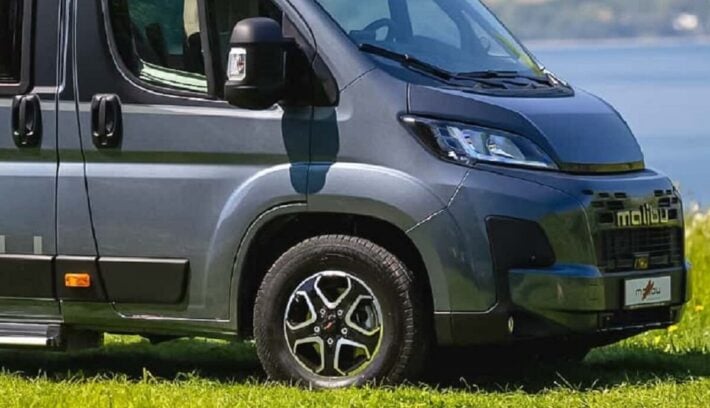 Malibu Relax 2025, la camper con tamaño y comodidades de autocaravana