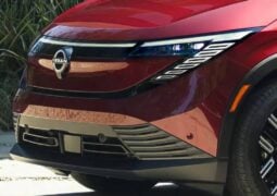 Nissan Leaf 2025 teaser