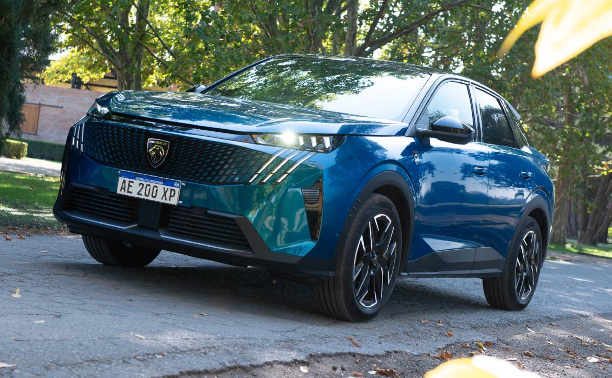 Peugeot 3008 lanzamiento frente