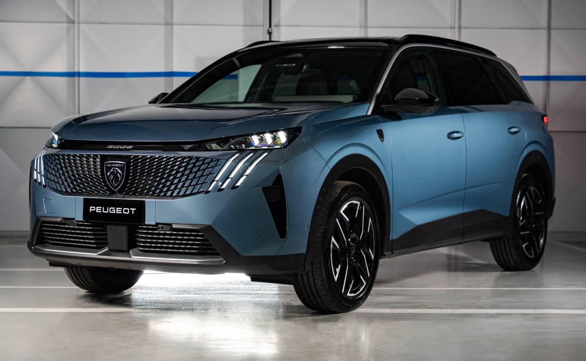 Se presenta un nuevo SUV de 7 asientos con motor turbo y mucha tecnología 3 Peugeot 5008 lanzamiento frente