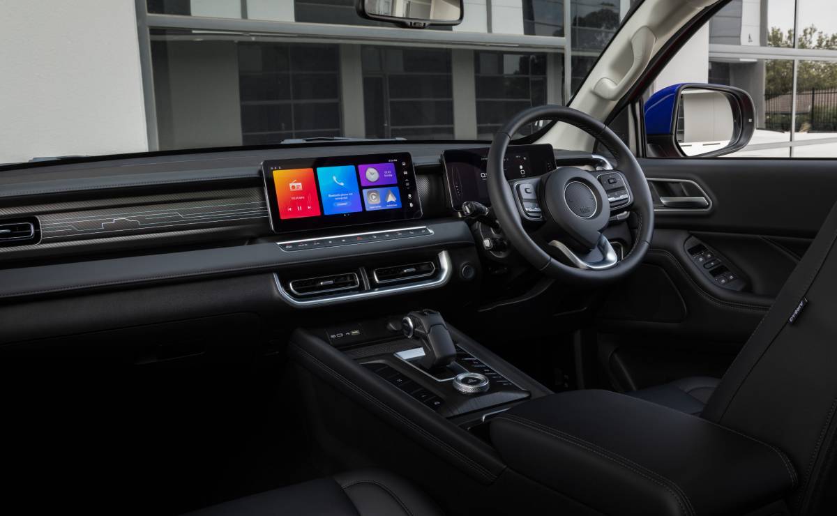 Pick up GWM POER300 interior