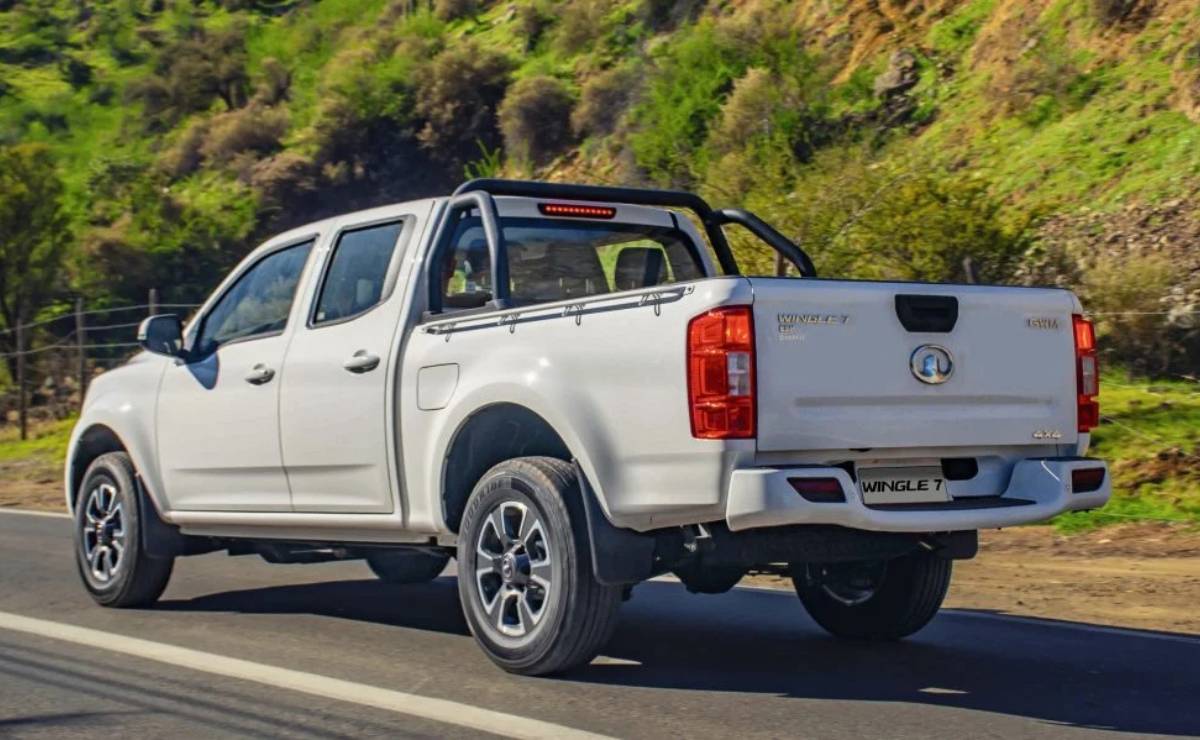 Pick up GWM Wingle 7 trasera