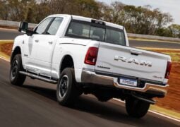RAM 2500 2026 accion