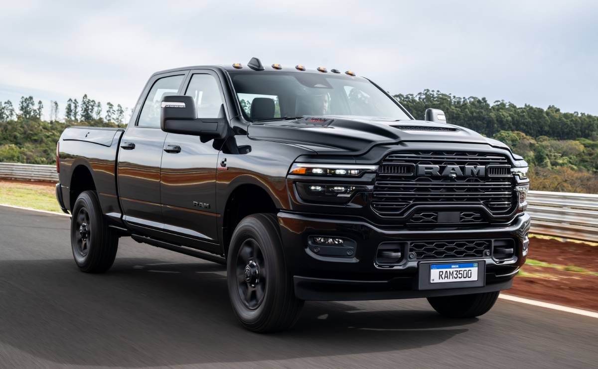 RAM 3500 2026 accion