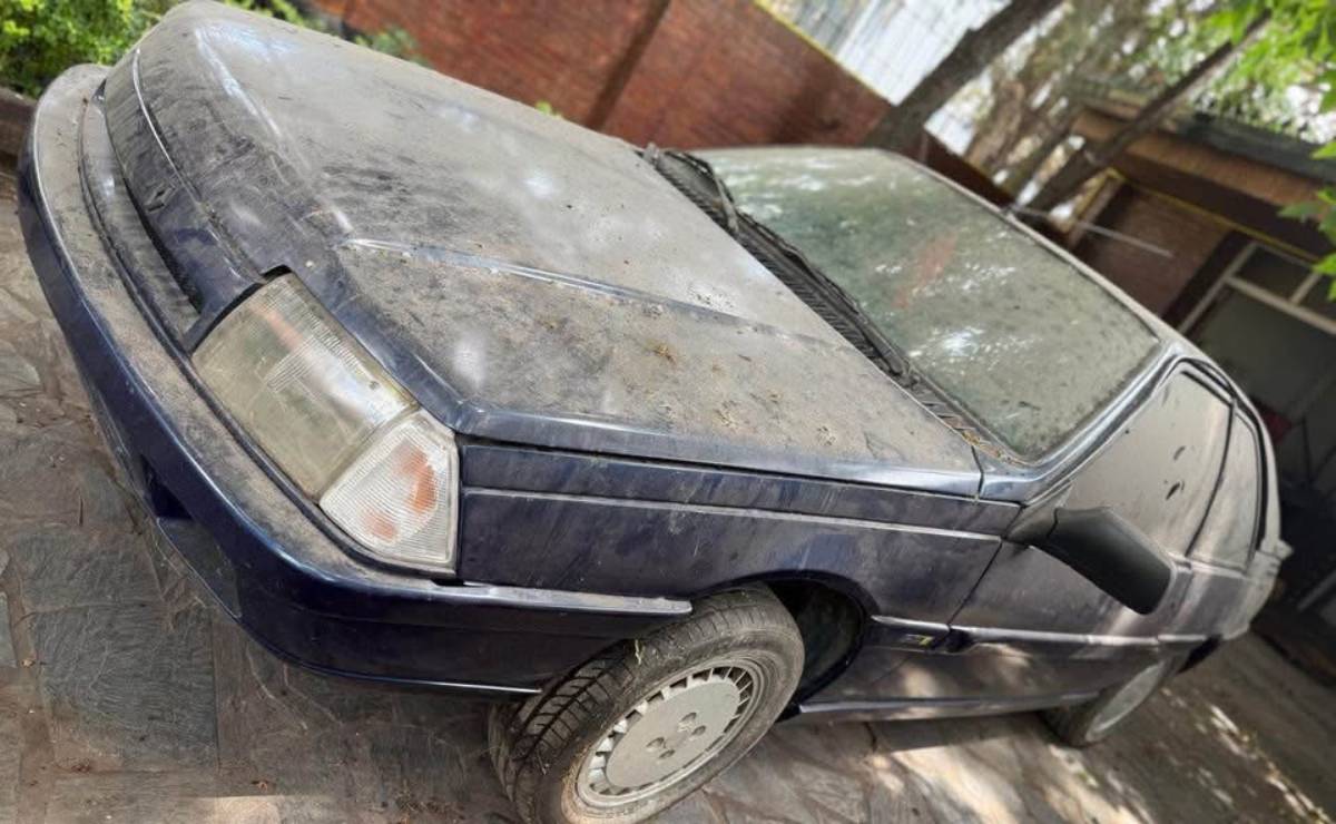 Renault Fuego 1992 frente