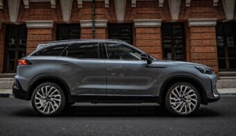 SUV BAIC X55 PLUS perfil