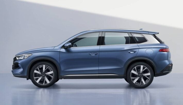 Ya se puede reservar un nuevo SUV del segmento de Corolla Cross: promete ser uno de los más baratos de su tipo 1 SUV BYD Song Pro perfil