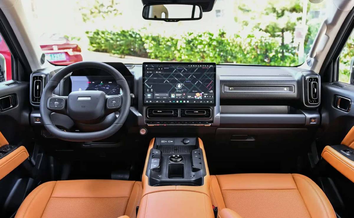 SUV Haval Menglong Hi4 interior