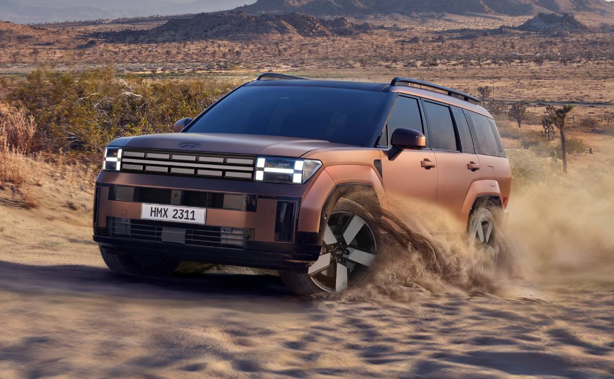 SUV Hyundai Santa Fe lanzamiento accion