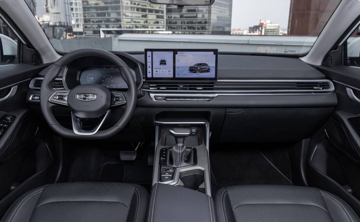 Sedan Geely Emgrand interior