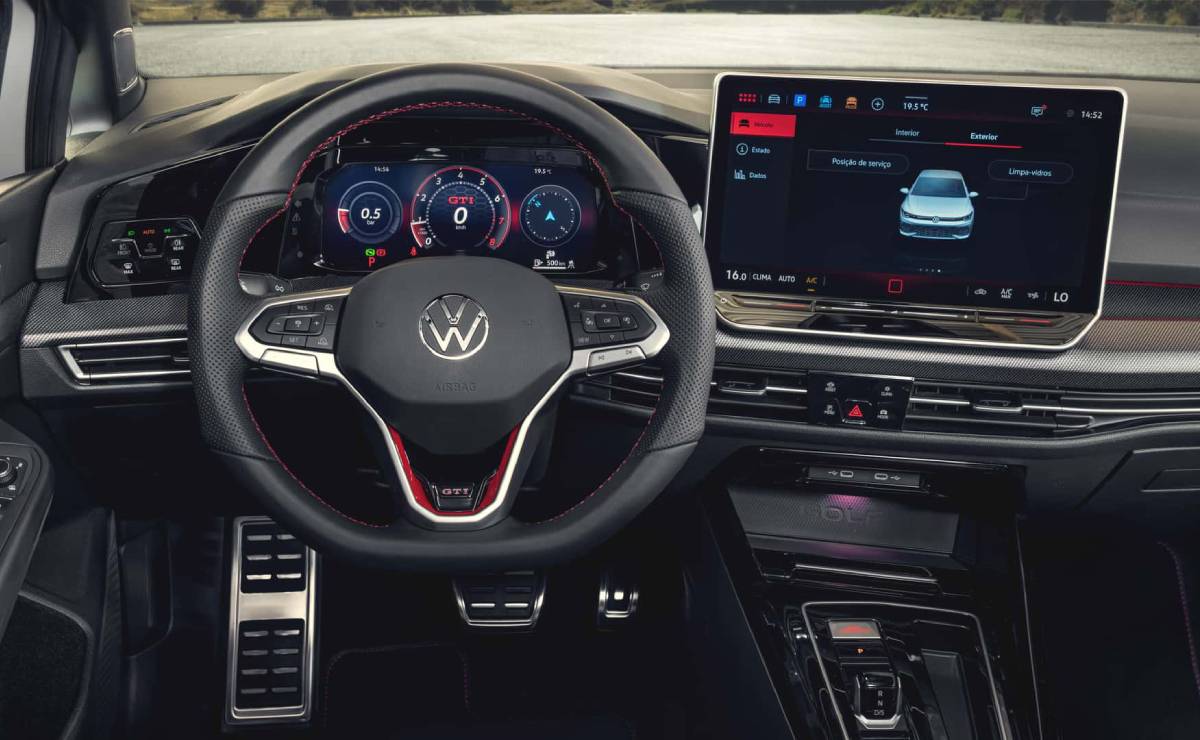 Volkswagen Golf GTI 2026 interior