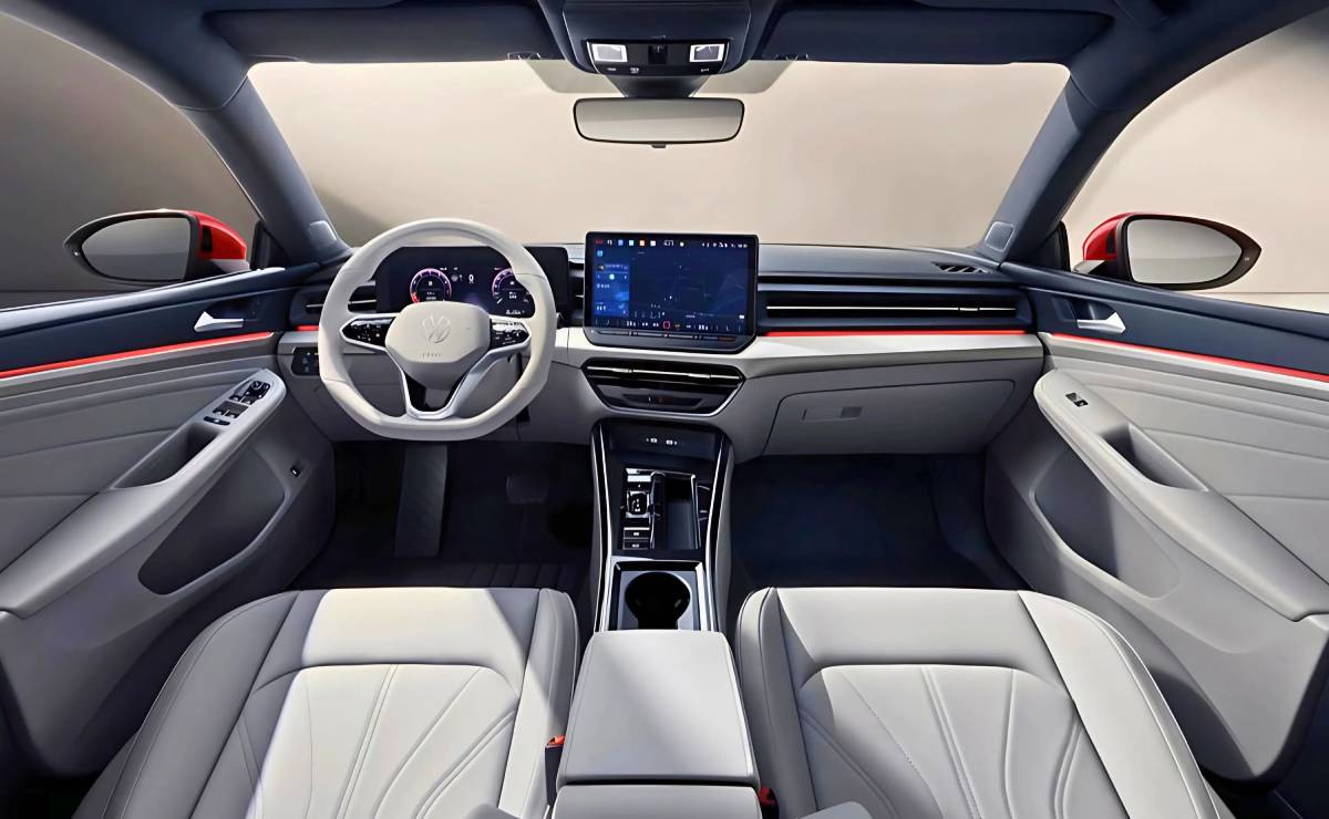 Volkswagen Lamando GTS interior