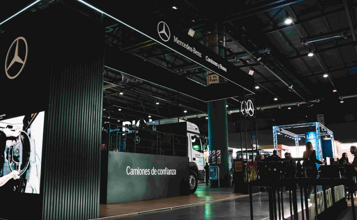 Mercedes-Benz Exhibición La Rural