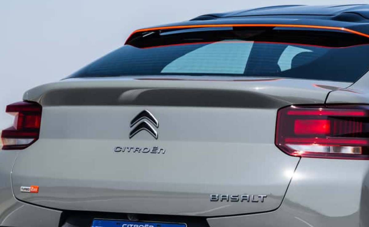 Citroen Basalt Black Edition teaser