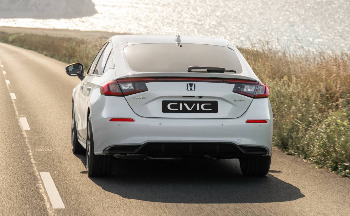 Honda Civic 2026 trasera 1