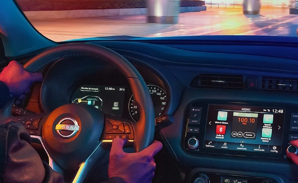 Interior Nissan Kicks Play