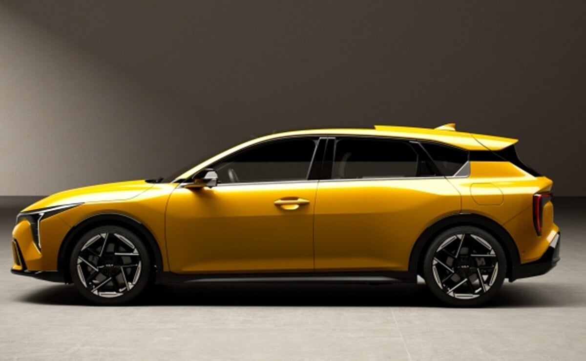 Kia K4